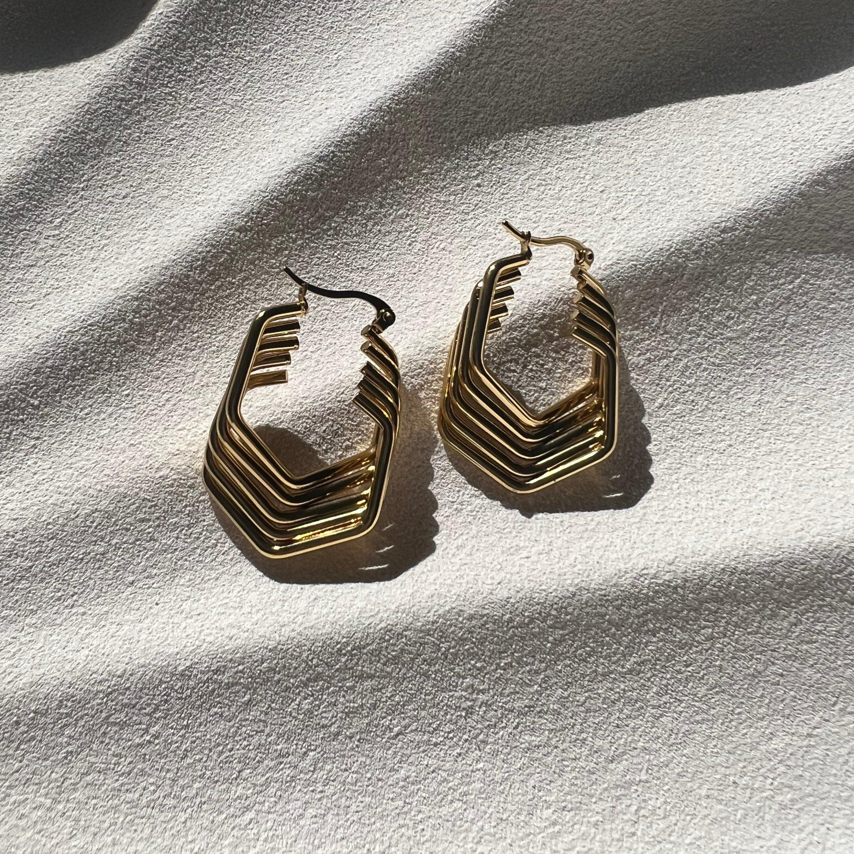 Modern Jewelry for Women